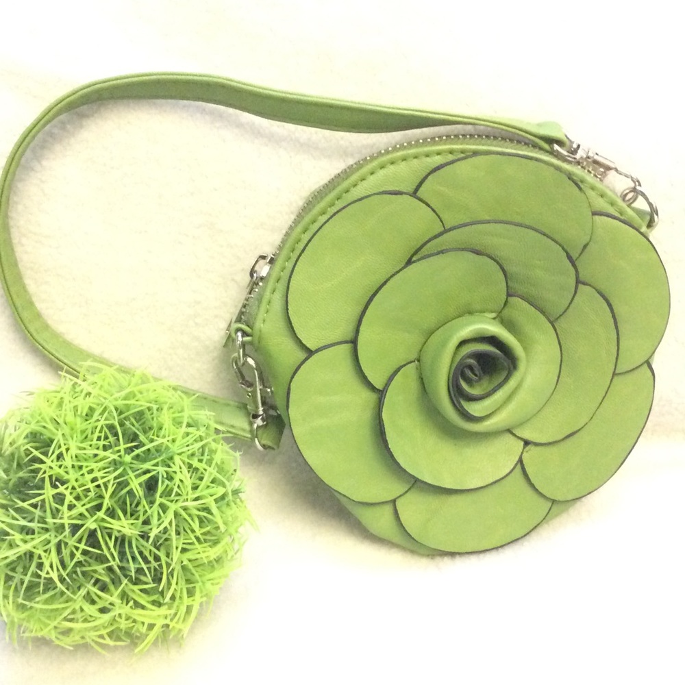 RARE handmade mini round 3D rose purse w. keychain